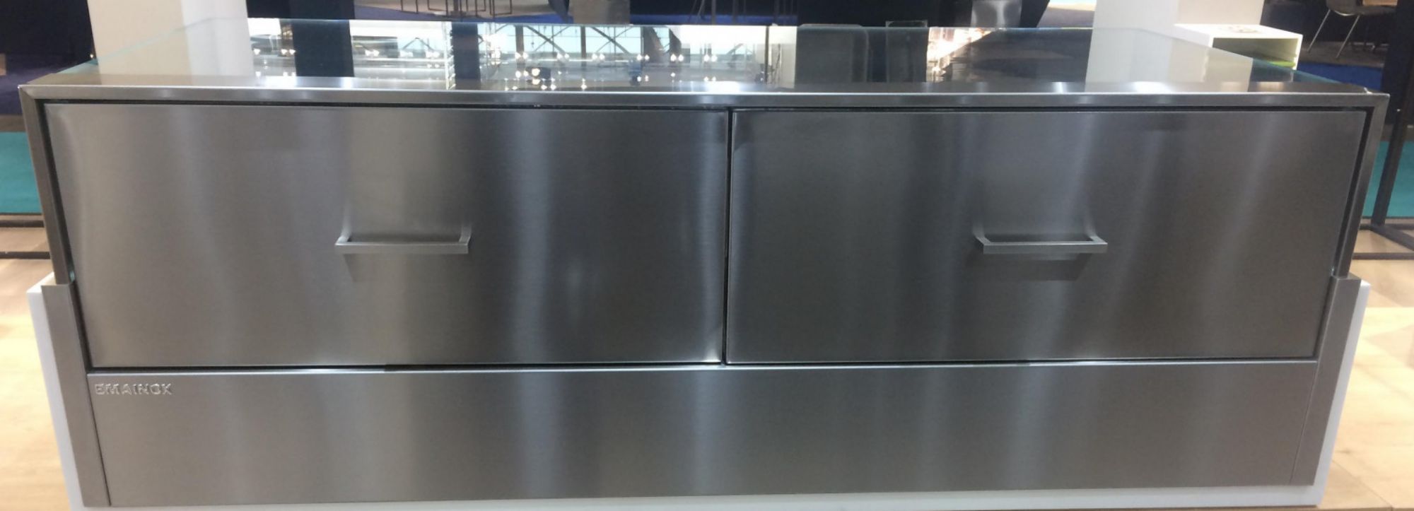 Picture of Emainox Elegance Chocolate 8047091CIOCHC - Refrigerated display for Chocolate with slide out drawers